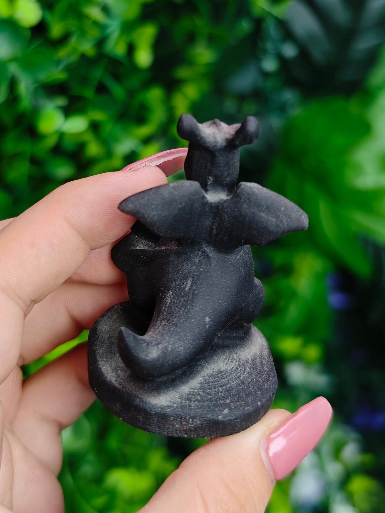 Obsidian Dragonite Carving