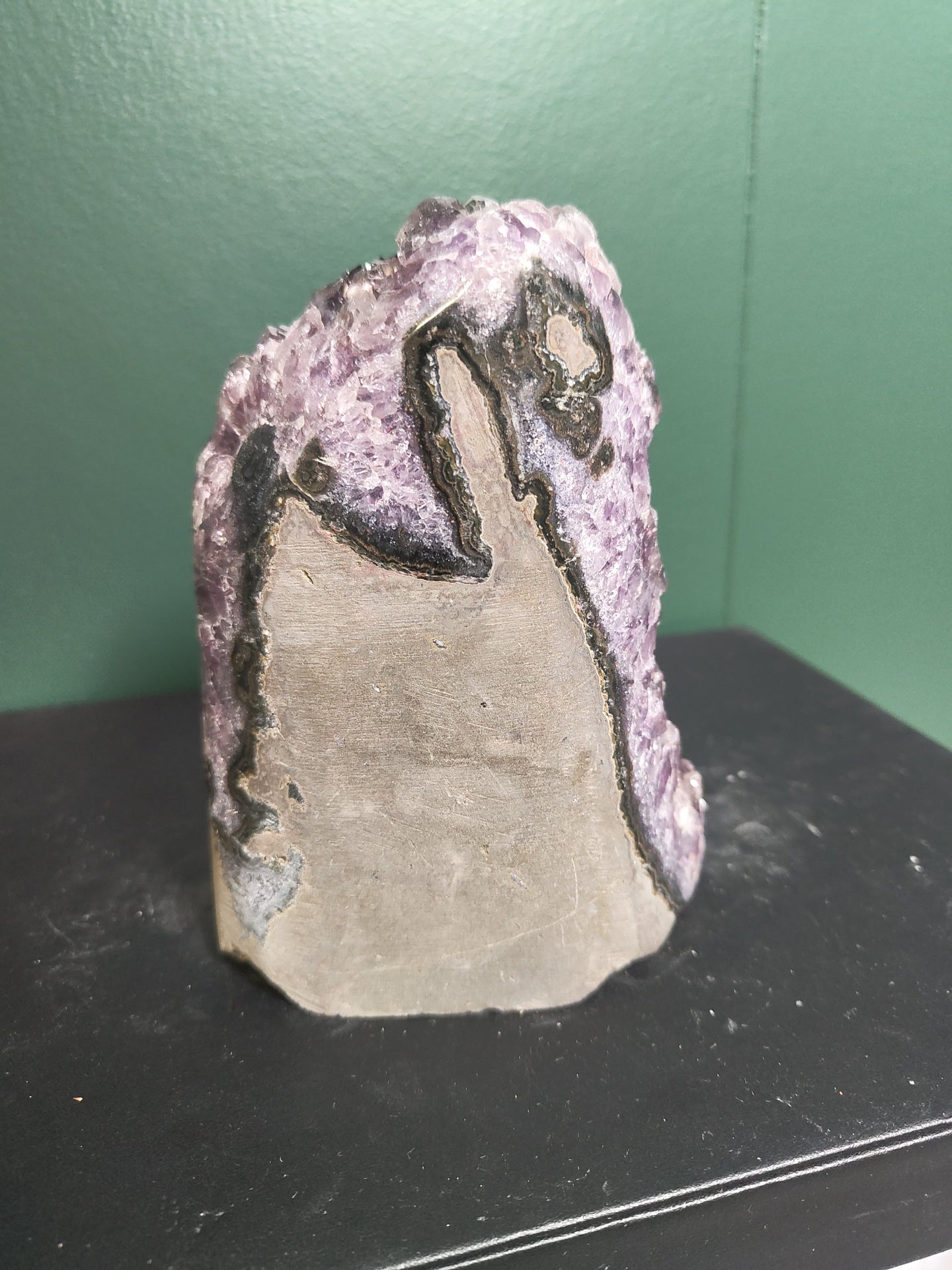 Amethyst Freeform 6"
