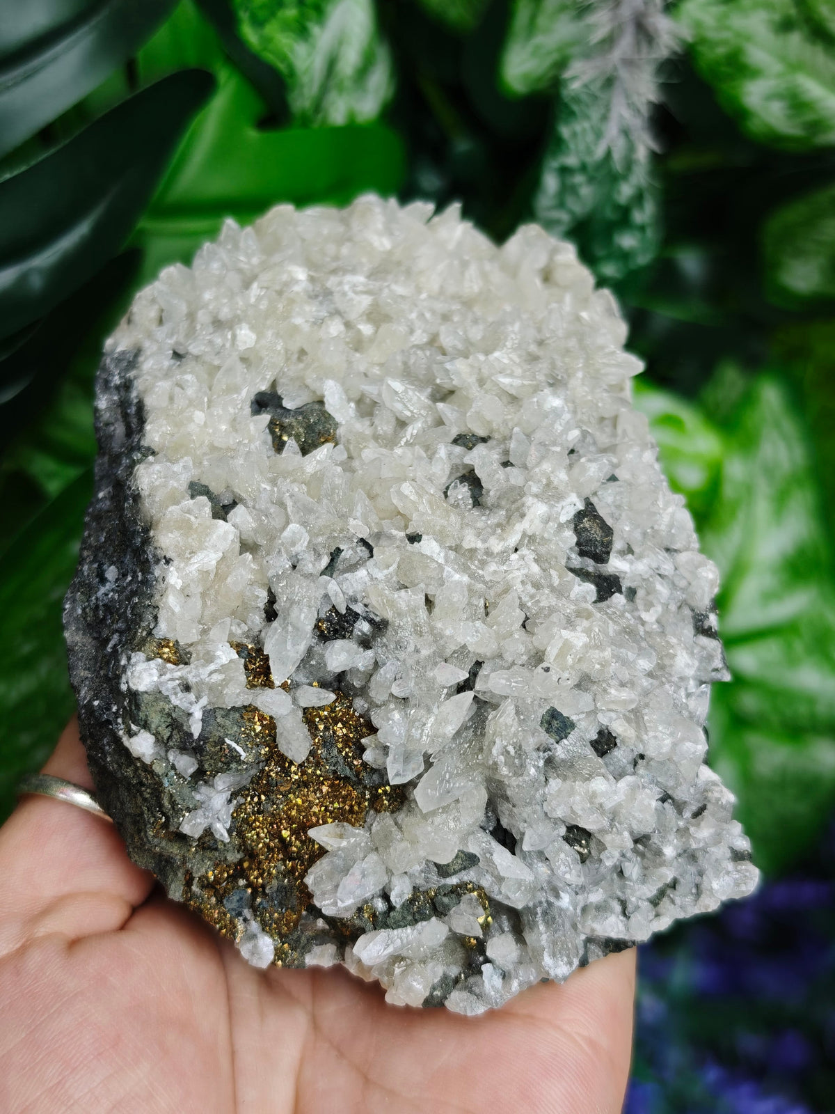 Daye Liutie Feather Calcite Specimen