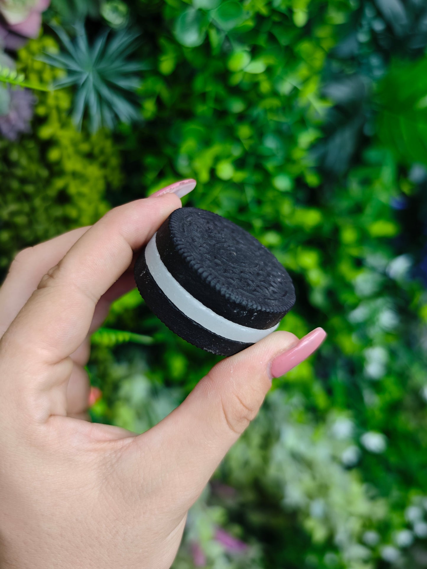 Obsidian and Jade Oreo Carving