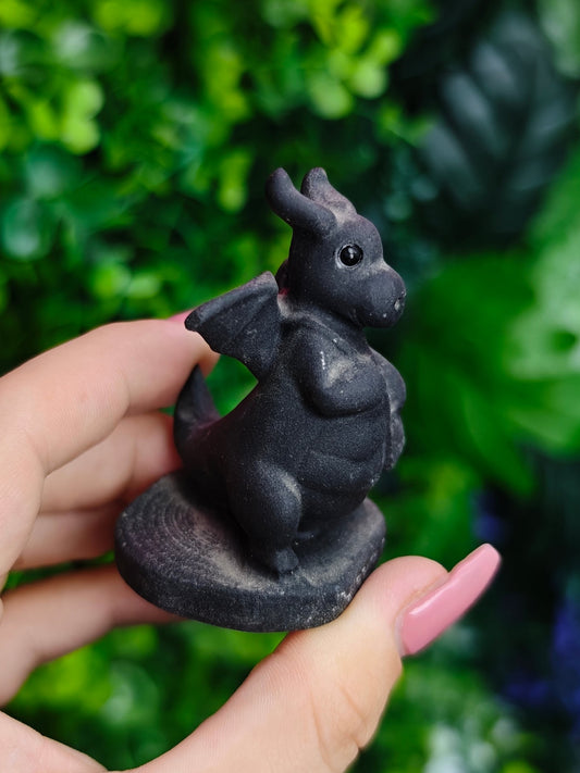 Obsidian Dragonite Carving
