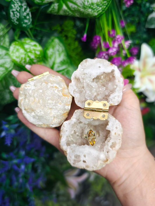 Quartz Geode Ring Box | B