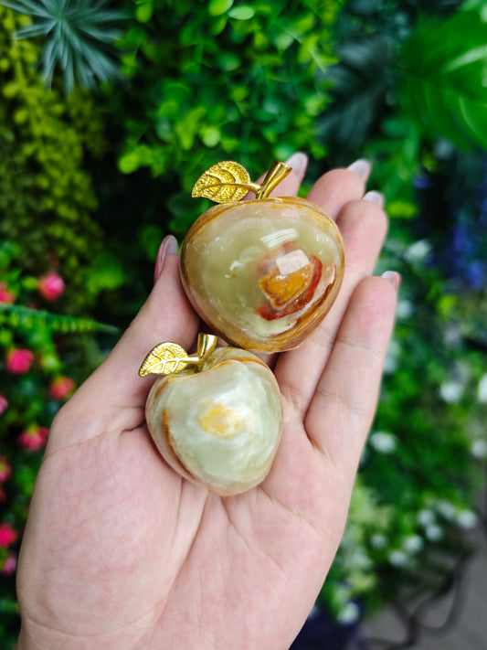 Onyx Apple Carving