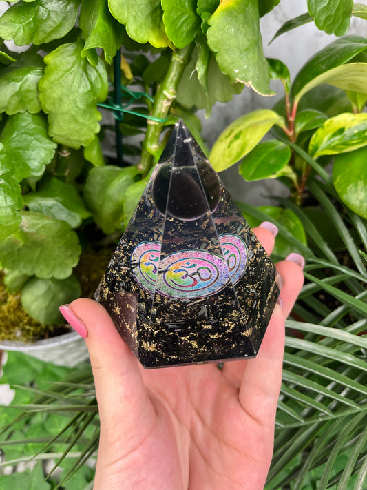 Black Tourmaline Orgonite Pyramid - Energy Generator