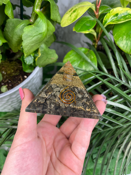 Black Tourmaline Orgonite Pyramid - Energy Generator